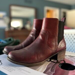 UGG Leather Ankle Booties